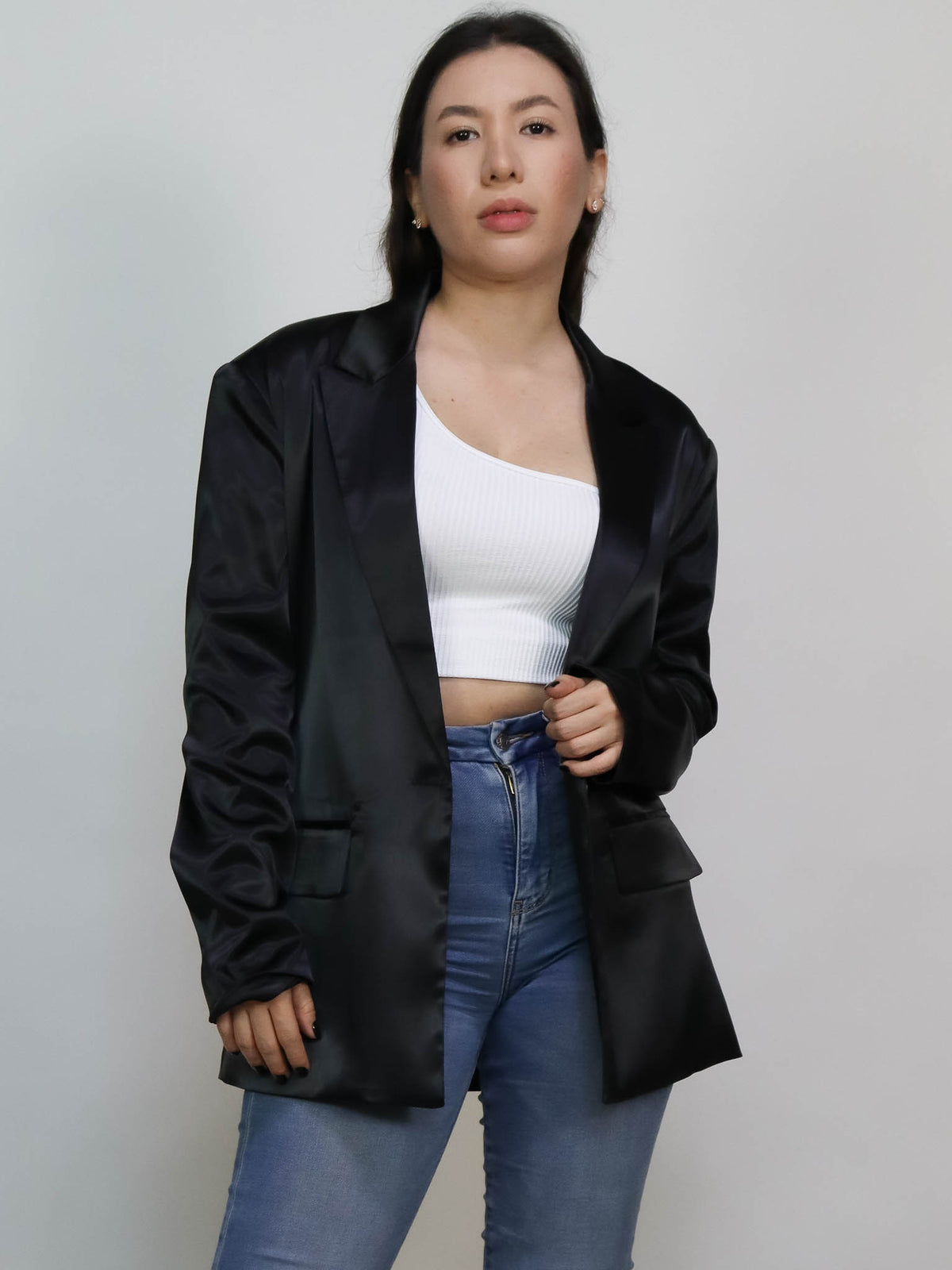Blazer tipo satin negro