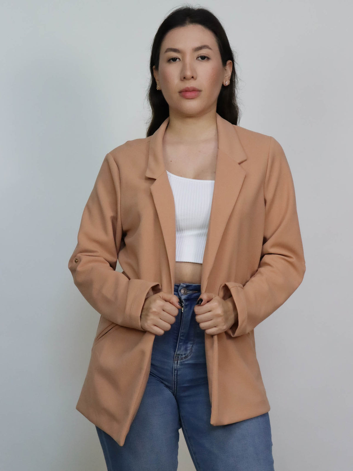 Blazer moca manga abotonable