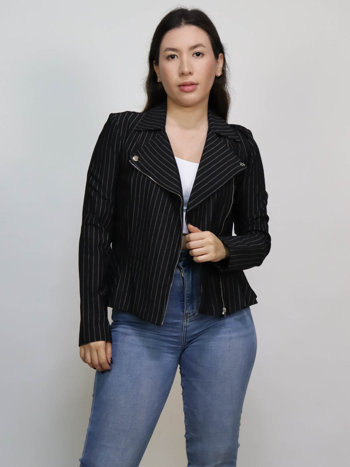 Blazer negro de rayas