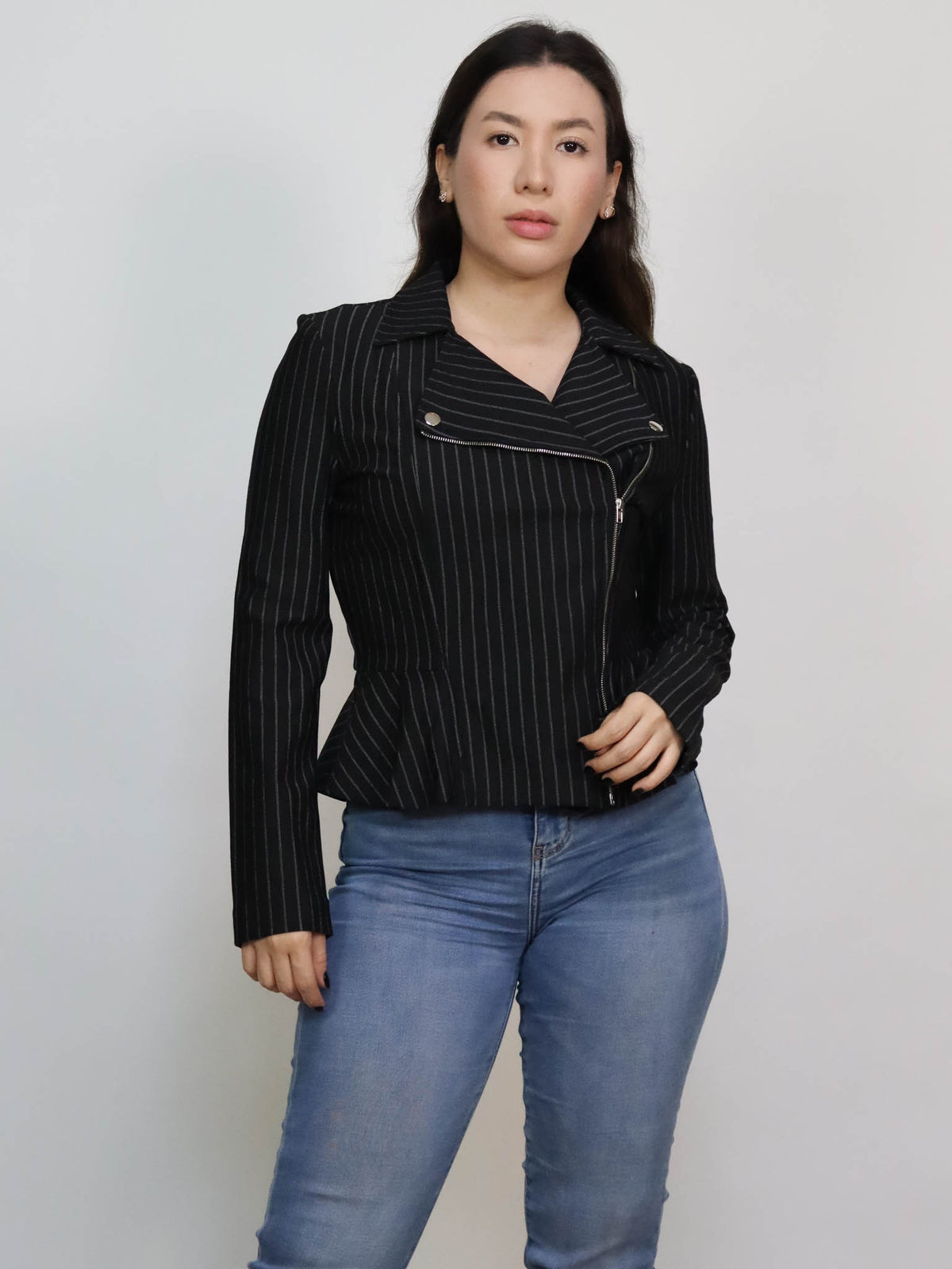 Blazer negro de rayas