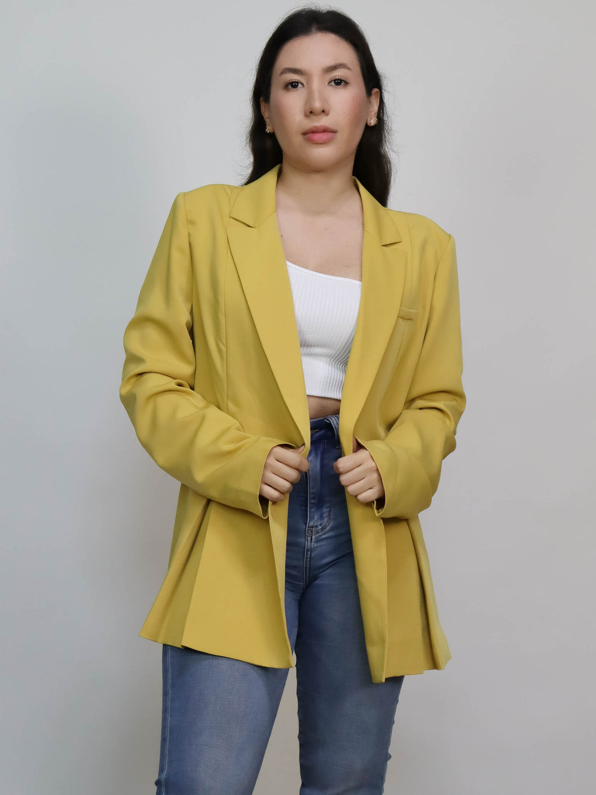 Saco amarillo abertura