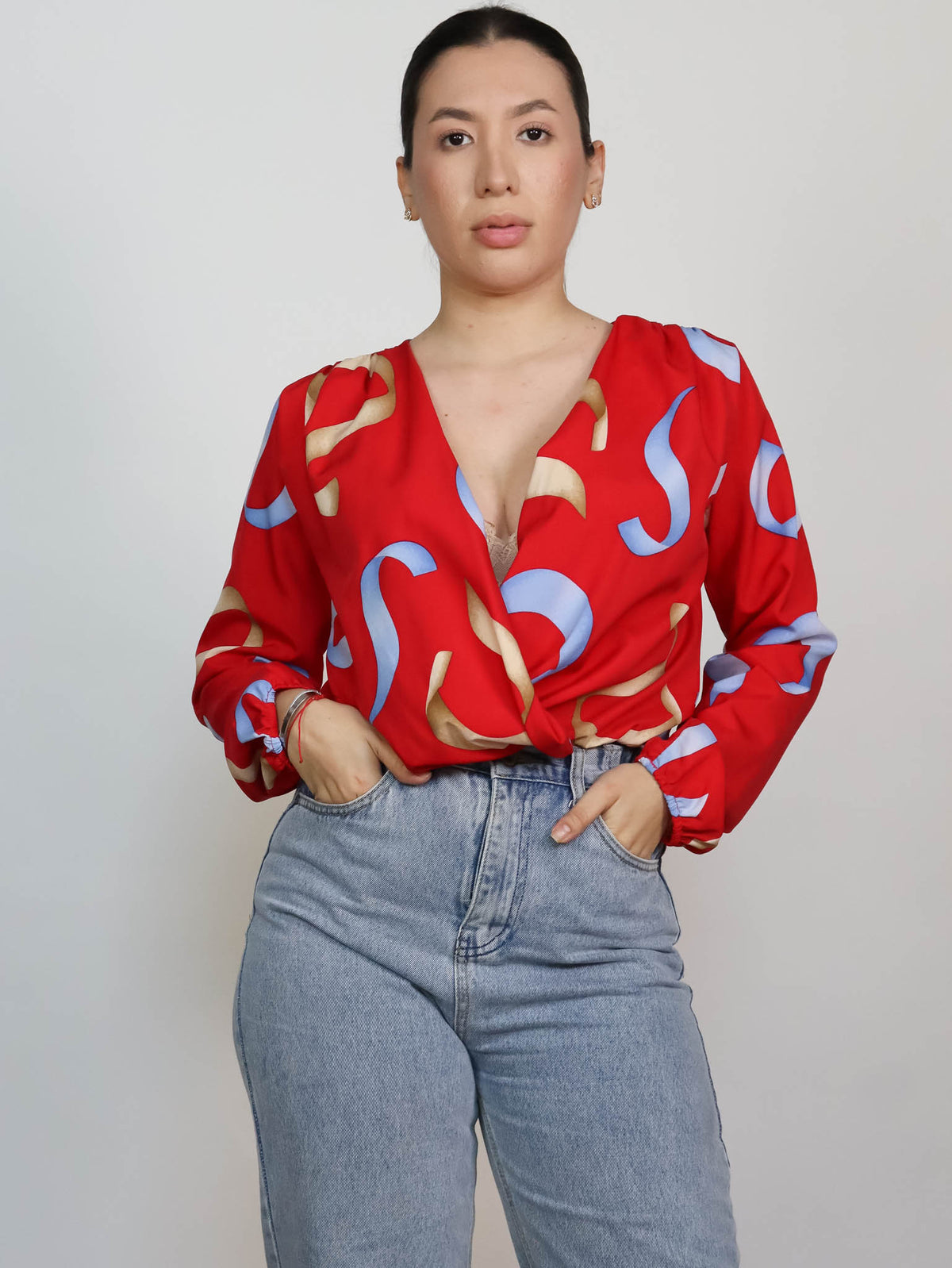 Pantiblusa manga roja