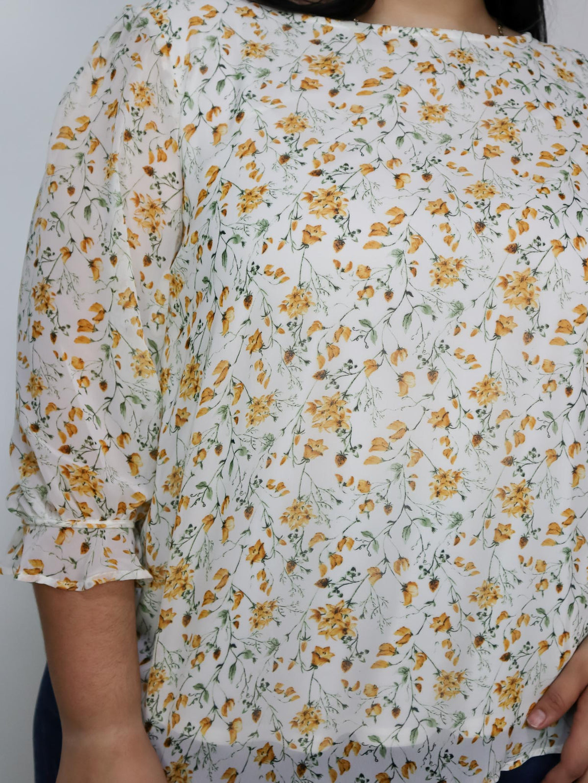 Blusa flores amarillas gasa