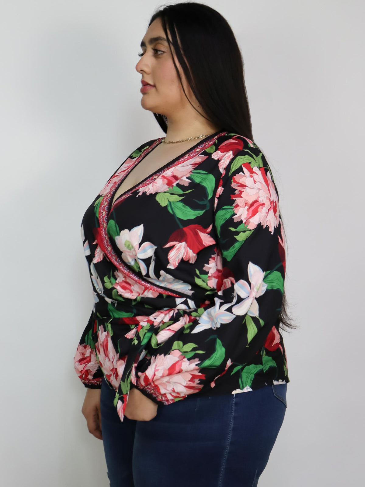 Blusa estampada flores rojas