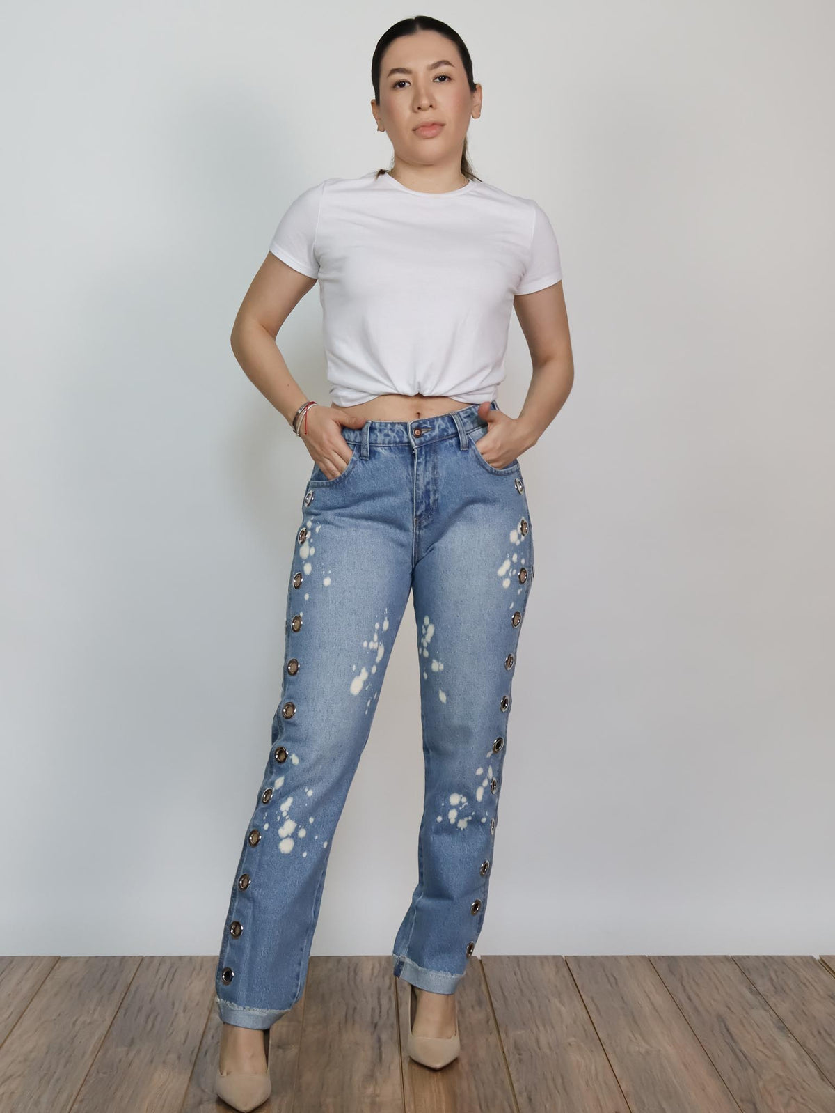 Pantalón con aros laterales