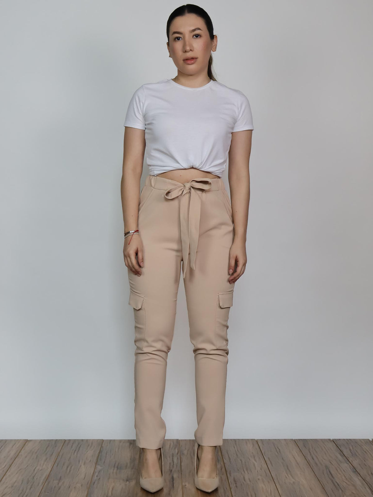 Pantalón beige con listón