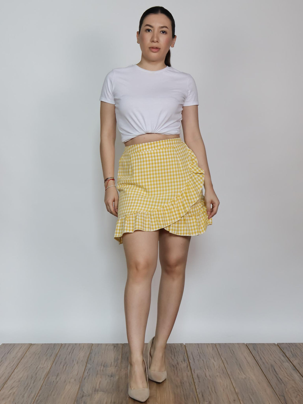 Falda cuadrada olan