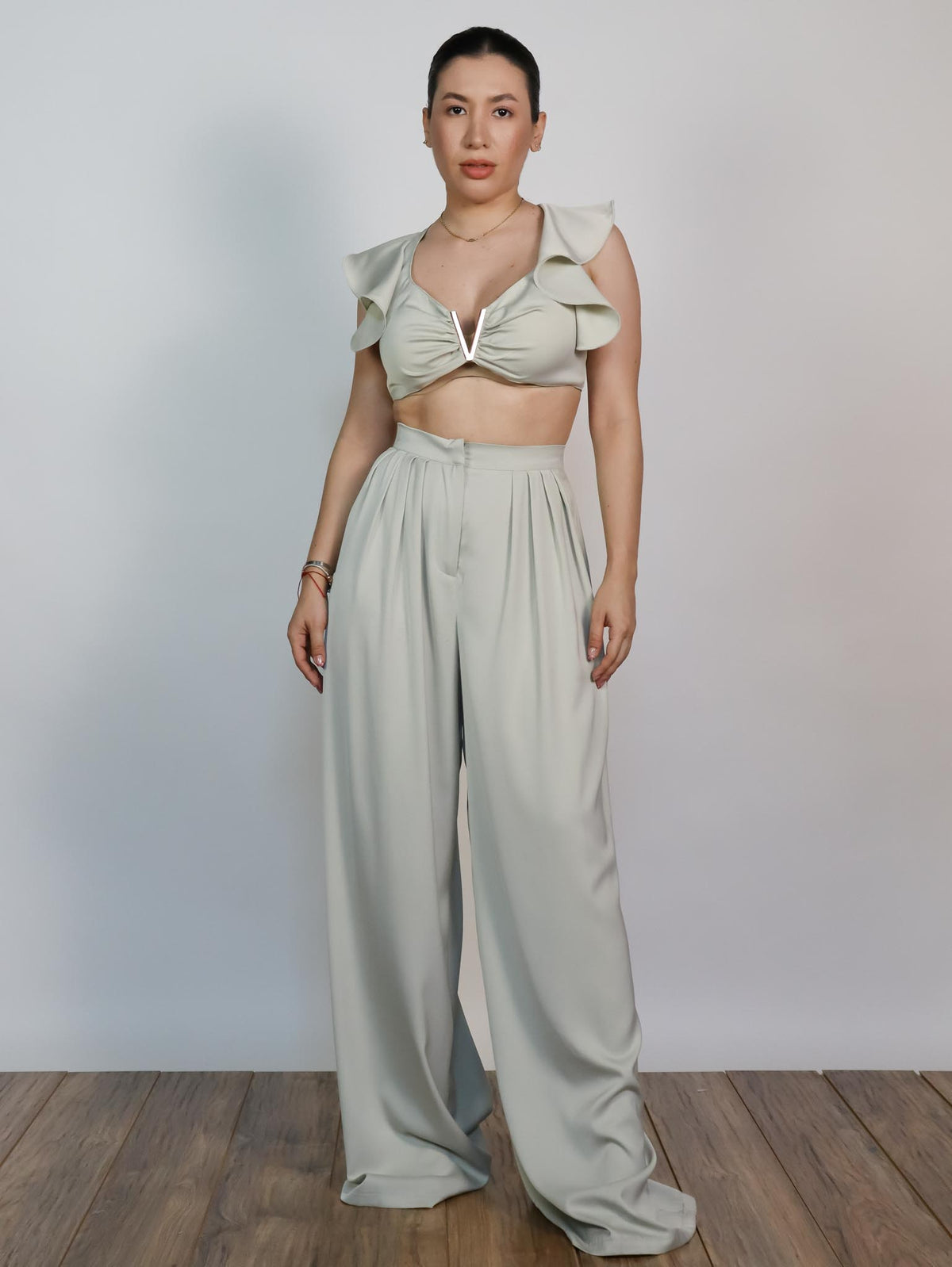 Conjunto Gris verde