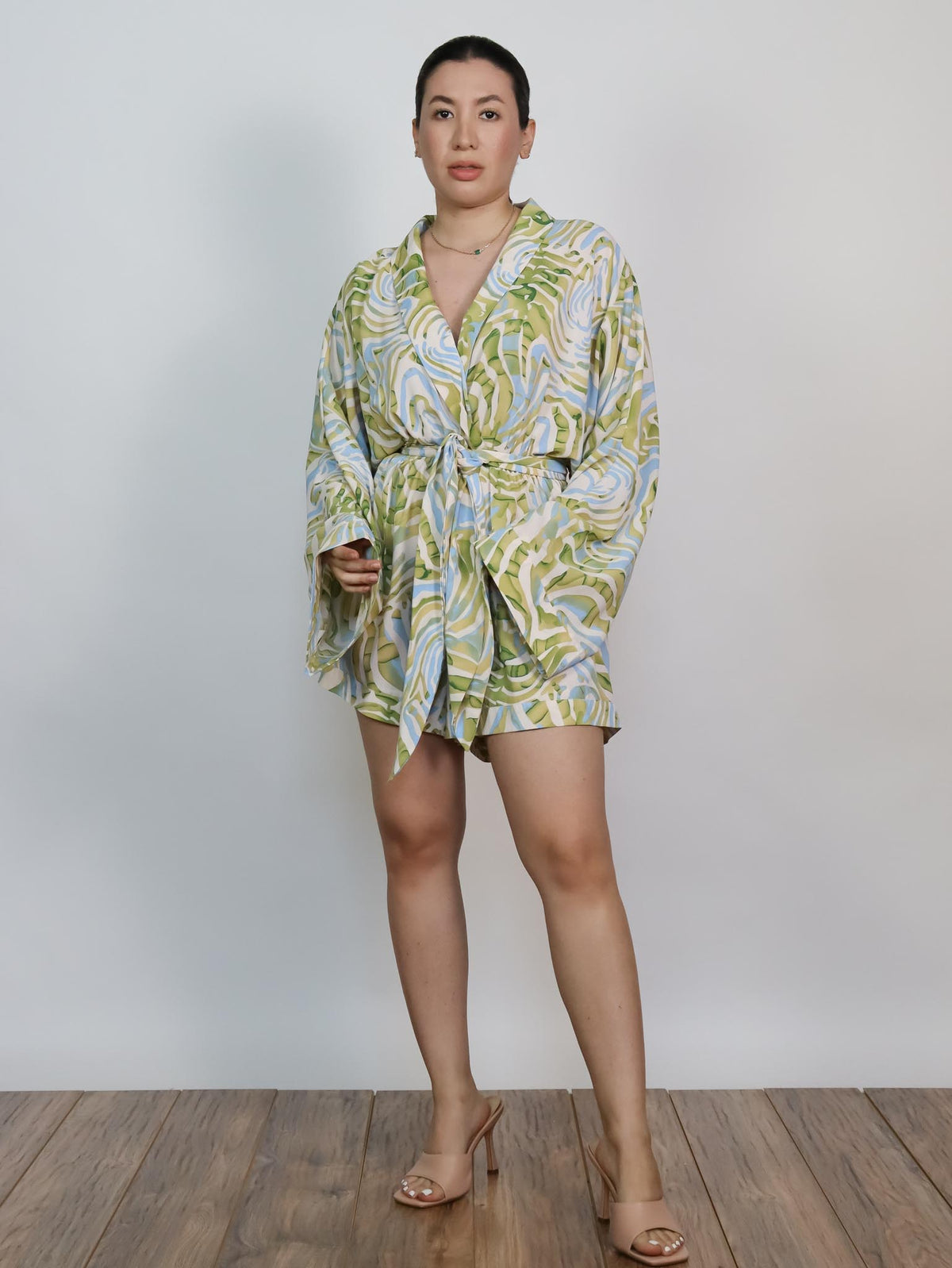 Romper manga ancha
