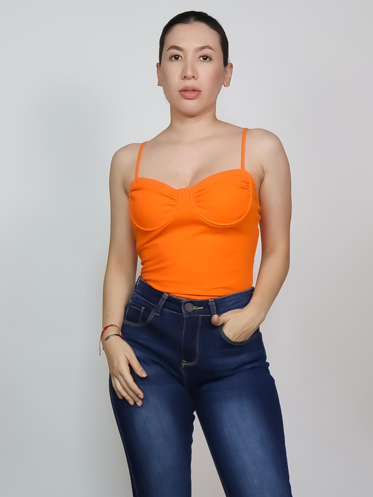 Pantiblusa de tirantes