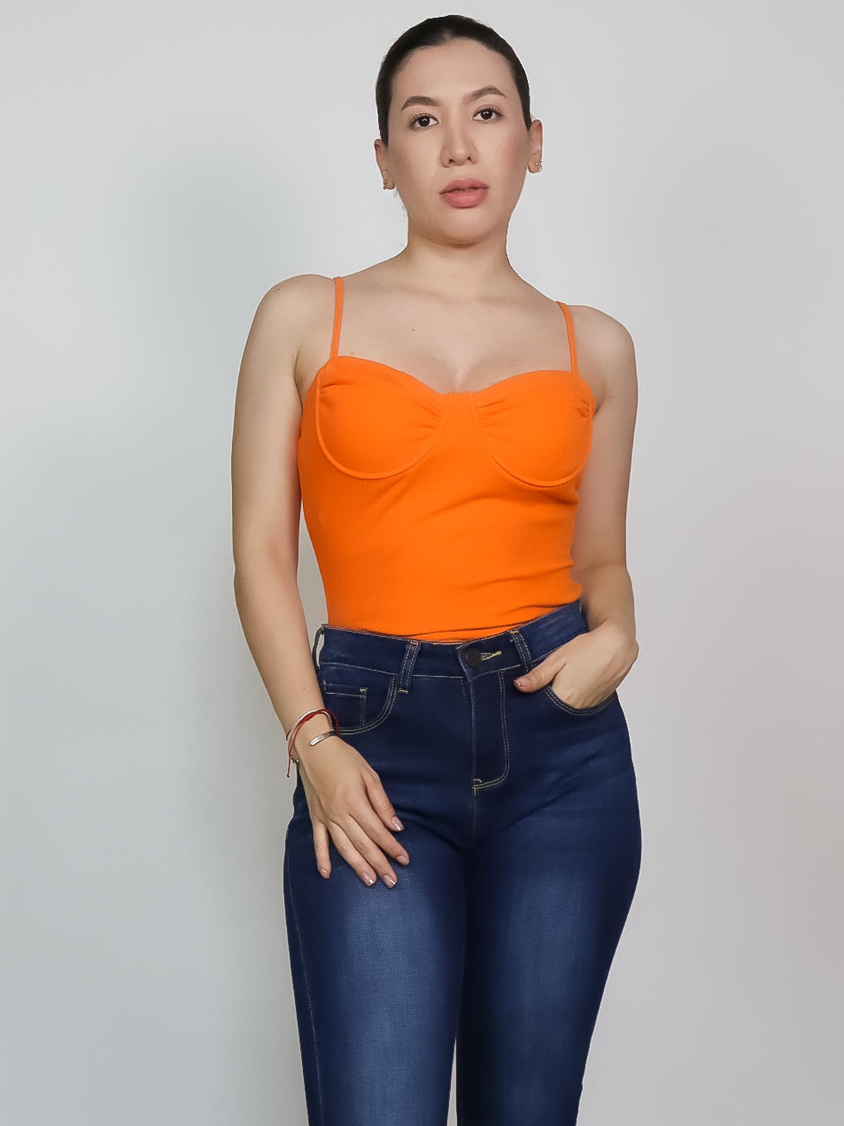 Pantiblusa de tirantes